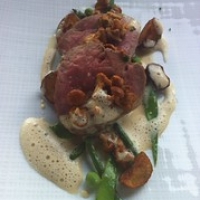 Gepocheerde kalfshaas bij Parkheuvel Gepocheerde kalfshaas bij Parkheuvel • <a style="font-size:0.8em;" href="http://www.flickr.com/photos/88422686@N06/9317112775/" target="_blank">View on Flickr</a>