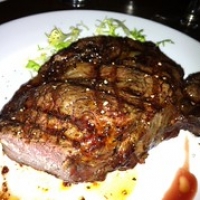 Rib-eye bij Gaucho Rib-eye bij Gaucho's • <a style="font-size:0.8em;" href="http://www.flickr.com/photos/88422686@N06/12177553563/" target="_blank">View on Flickr</a>