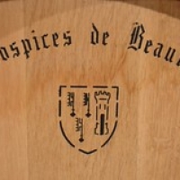 Bourgogne Bourgogne • <a style="font-size:0.8em;" href="http://www.flickr.com/photos/88422686@N06/8085569659/" target="_blank">View on Flickr</a>