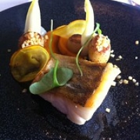 Snoekbaars met witlof en krieltjes, niet mijn favoriete vis, maar wel erg lekker. Genoten in goed gezelschap. Snoekbaars met witlof en krieltjes, niet mijn favoriete vis, maar wel erg lekker. Genoten in goed gezelschap. • <a style="font-size:0.8em;" href="http://www.flickr.com/photos/88422686@N06/8227450979/" target="_blank">View on Flickr</a>