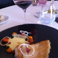 Rogvleugel met Pinot Noir uit Duitsland Rogvleugel met Pinot Noir uit Duitsland • <a style="font-size:0.8em;" href="http://www.flickr.com/photos/88422686@N06/8166608206/" target="_blank">View on Flickr</a>