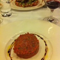 Steak Tartare & Pizza Tonijn bij Le Garage Steak Tartare & Pizza Tonijn bij Le Garage • <a style="font-size:0.8em;" href="http://www.flickr.com/photos/88422686@N06/8425574671/" target="_blank">View on Flickr</a>